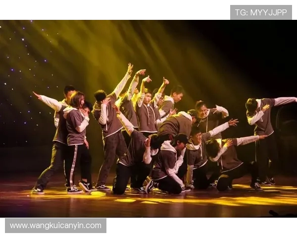 南京街舞队与武汉街舞队的精彩对决与节奏分析全景回顾